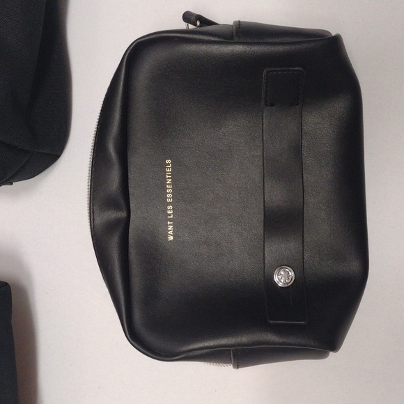 Want Les Essentiels Cosmetic Bag Exclusively for Air Canada Signature Lot of 3 - Picture 4 of 15